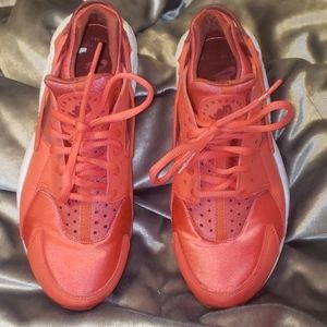 **SOLD**Nike Hurache Salmon color tennis
